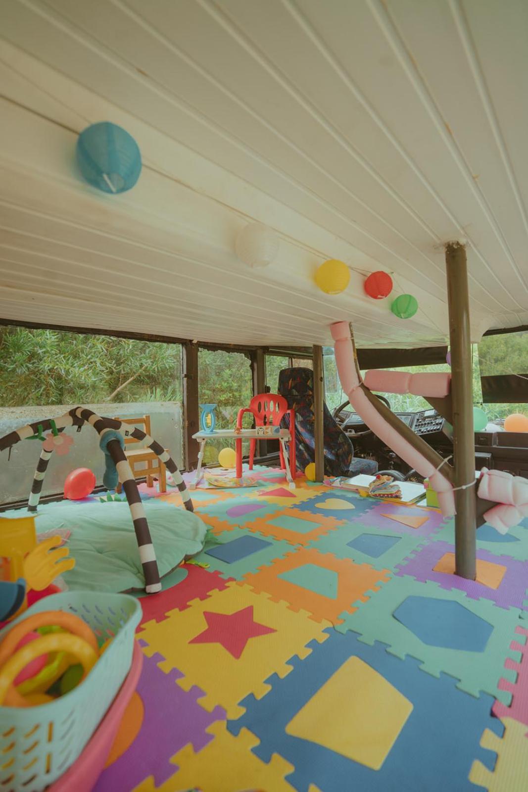 The Amazing Inacio Bus Converted Home Sintra Exterior foto
