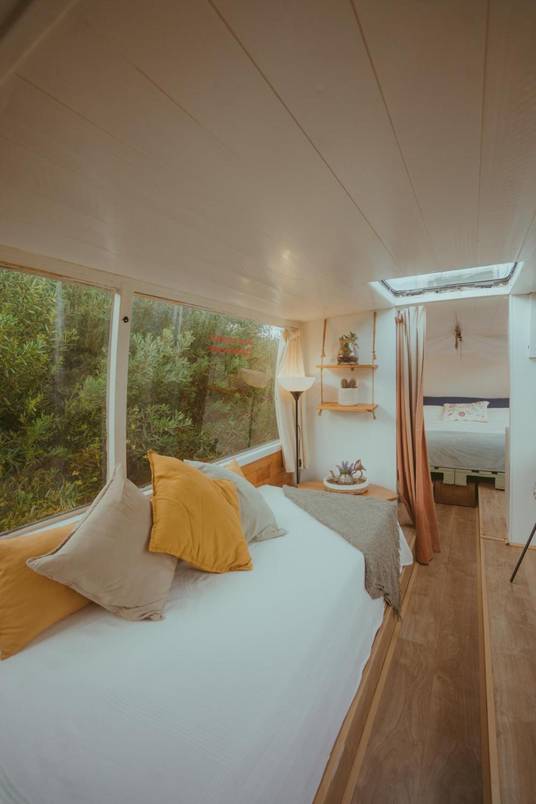The Amazing Inacio Bus Converted Home Sintra Exterior foto