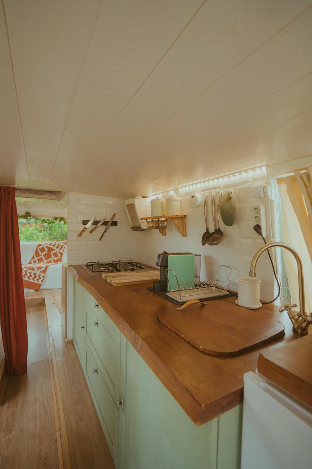 The Amazing Inacio Bus Converted Home Sintra Exterior foto